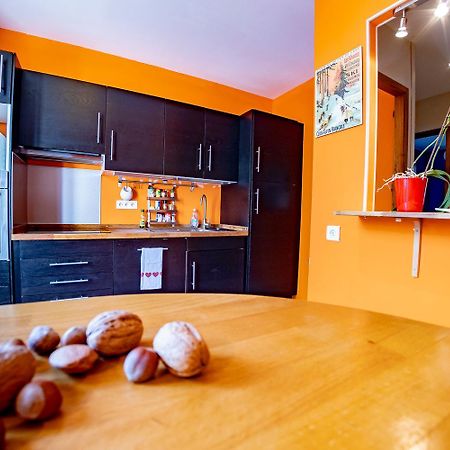 L'Enchantraine - Gite Tout Confort Et Tarif Tout Inclus - Appartement Spacieux Et Accueillant Sur Épinal Екстериор снимка